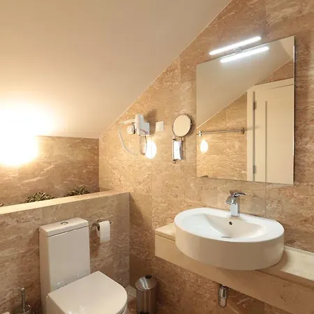 豪迈旅馆 - 大自然与海洋 酒店 塞图巴尔