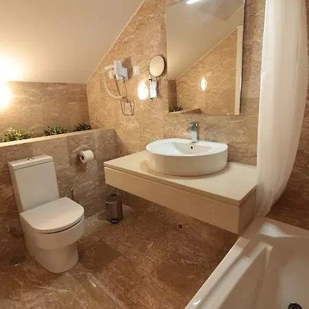 豪迈旅馆 - 大自然与海洋 * 塞图巴尔