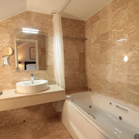 豪迈旅馆 - 大自然与海洋 酒店